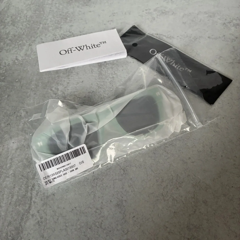 Off-White Valdez Sunglasses Sage Green Dark Grey Lens OERI13X 5307 NWT